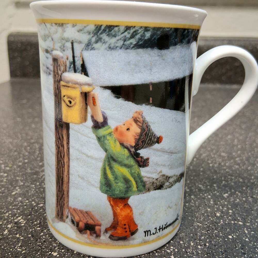M.I. Hummel Fine Porcelain Collector Mug January Skier Danbury Mint